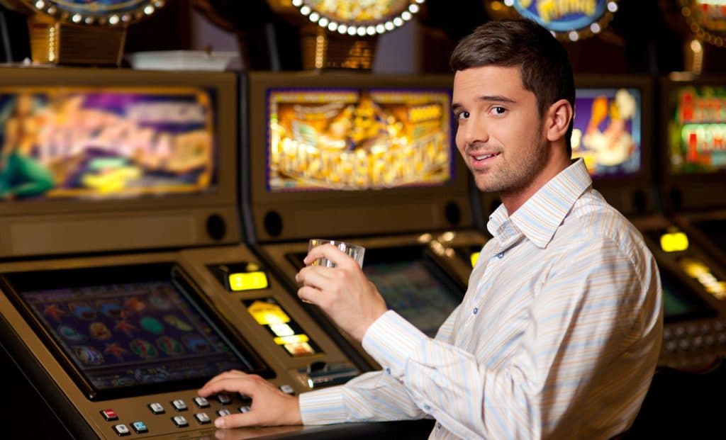 PG สล็อตเกม เติมความสนุกด้วยเกมไพ่ บัตรขูด และสล็อตคลาสสิก