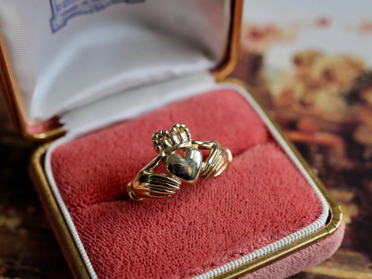 Serene Beauty: Styling an Aquamarine Diamond Ring for Your Engagement